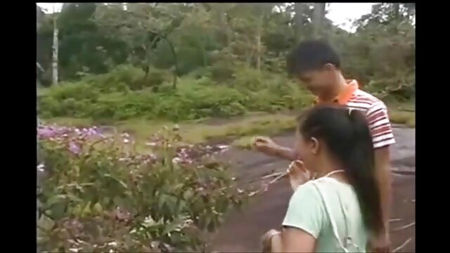 男は二人の女の子を縛り、それらを打ちました。 ごっくん 無料 エロ 動画
