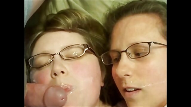 赤毛の秋は三つの黒い馬を満たして えろ 動画 フェラ